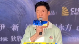 大胸美女洗澡免费看
